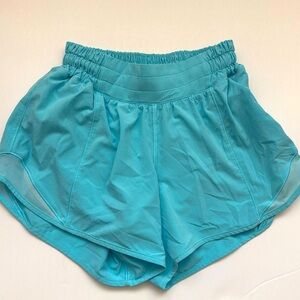 Lululemon hotty hot 4in blue shorts size 2